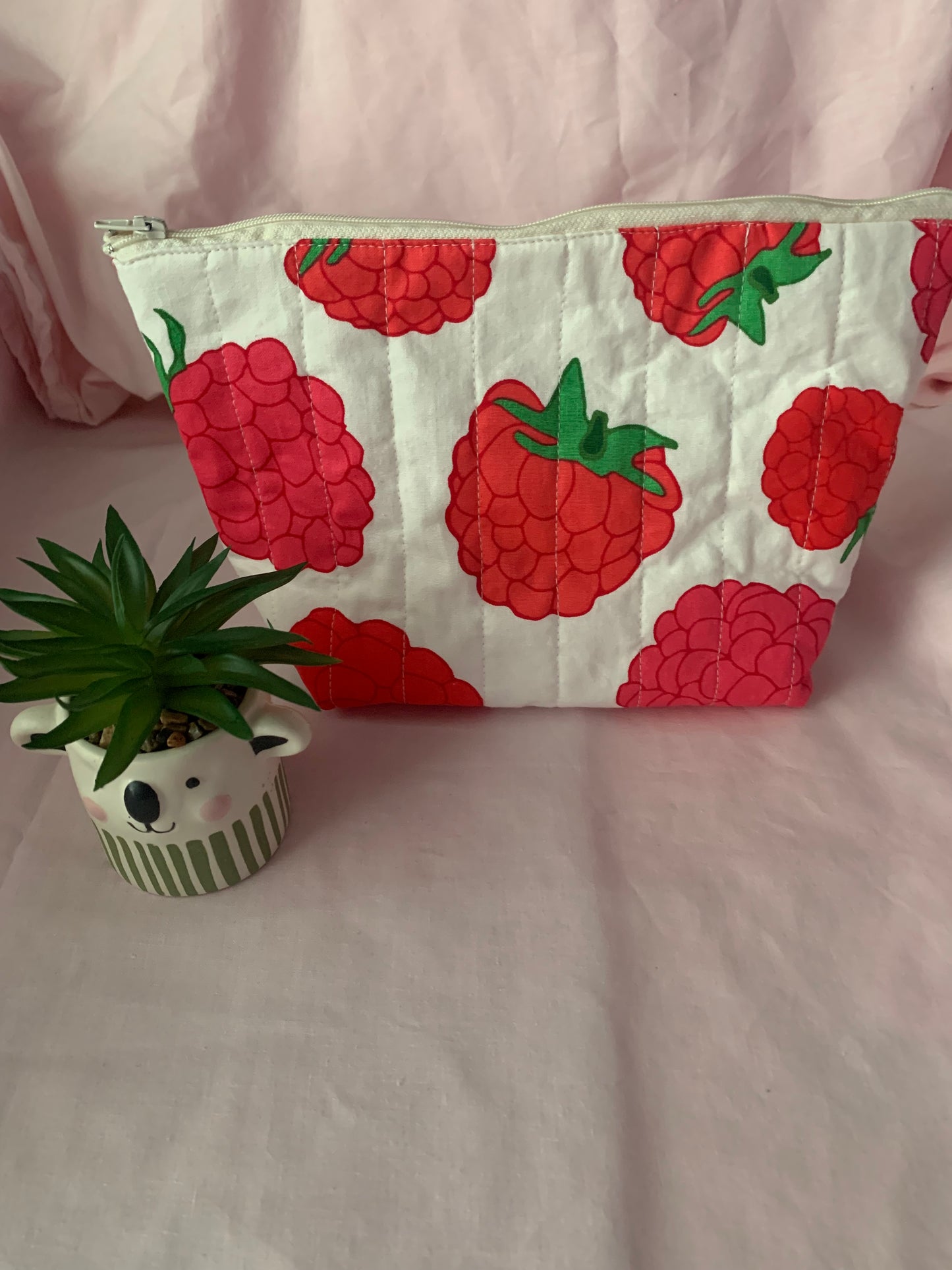 Zipper bag - very berry