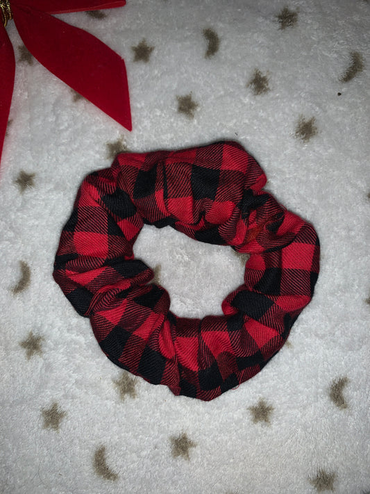 Red and black check scrunchie