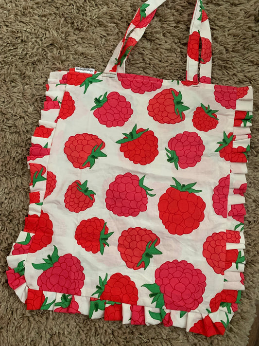 Berry ruffle tote bag